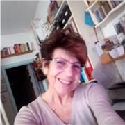 Insegnante madrelingua italiana, con 20 anni di esperienza, offre lezioni private di letteratura italiana, storia e filosofia