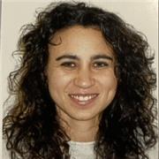 Insegnante di scienze naturali per studenti di scuola secondaria di primo e secondo grado