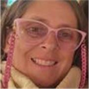 Profesora de matemáticas de primaria,secundaria ,bachiller y universidad.Licenciada en educacion