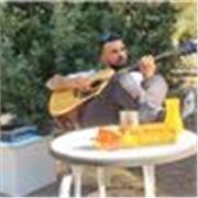 Clases de guitarra para aprender música jugando y explorando el instrumento