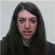 Operatrice culturale offre lezioni di italiano per stranieri