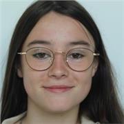 Je suis étudiante en première année d'étude supérieure, j'ai des frères et soeur que j'aide régulièrement dans les devoirs. Je suis à l'aise avec les enfants et je sais leurs faire apprendre avec des méthodes efficaces et simple pour eux!
