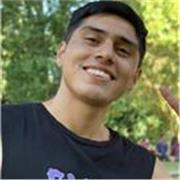 Psicólogo ofrece clases relacionadas a la disciplina hacia alumnos pregrado