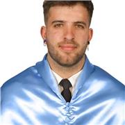 Graduado en filología hispánica dispuesto a dar clases de cualquier curso de esta materia, así como latín y griego