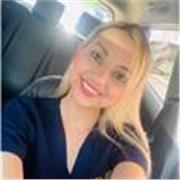 Profesora de matemáticas, ciencias naturales e inglés, para alumnos de primaria