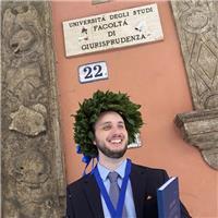 Laureato in giurisprudenza (unibo) e praticante notaio impartisce lezioni di diritto creando un percorso di studio personalizzato