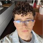 Soy un joven de 16 años sin experiencia pero con ganas de aprender que quiere impartir clases o cuidar a niños de 13 a menor edad