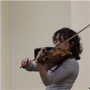 Profesora de música, incluyendo todos los ámbitos. También de historia