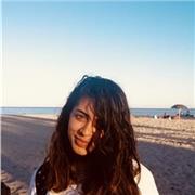 Materia umanistiche e lingua spagnola e inglese per ragazzi delle medie e superiori.