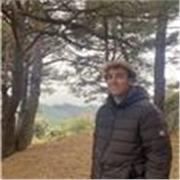 estudiante de economía preparado para dar clases de matemáticas/biologia etc