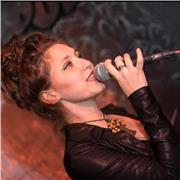 Profesora de CANTO MODERNO