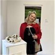 I am an art graduate keen to help aspiring young artists 