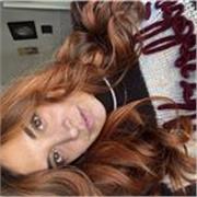 La matematica non è così difficile! Ragazza plurilaureata in economia, dolce ed emotiva 