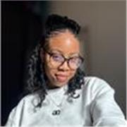 Qualified Online English Teacher Offering Fun and Effective Learning Sessions