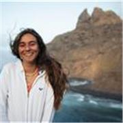 Estudiante de medicina con experiencia previa, responsable y creativa disponible para estudiantes de primaria, ESO y Bachillerato.