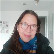 Profesora de Lengua Materna Español, ofrece clases particulares par todas la edades... Entra en el mundo fascinantes de la comunicación a través de varios idiomas
