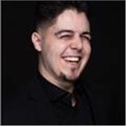 Profesora de viola enfocada al aprendizaje del repertorio básico, intermedio y avanzado