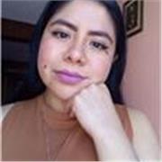 Licenciada en psicología, imparte clases sobre la materia