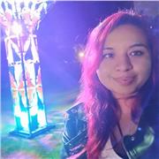 Profesora de lengua castellano y psicóloga profesional, con amplia experiencia en niños de primera y segunda infancia