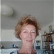 Profesora de matemáticas con amplia experiencia (34años). 
Daría clases en remoto a alumnos de cualquier nivel 