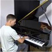 Clases de piano en Alicante y online. Apúntate!