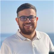 Profesor de piano imparte clases a niños y adultos de cualquier edad