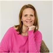 Englisch-Tutorin, die Jugendliche und Erwachsene bis C1 Niveau unterrichtet