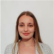 Profesora particular de todas las áreas curriculares desde primaria hasta bachillerato, de manera individual o grupal. Técnicas de estudio y organización, atención individualizada y adaptada a las necesidades e intereses del alumnado. Clases de idiomas, i