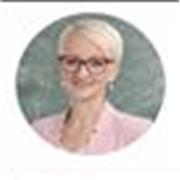 Profesora de francés con experiencia docente, imparto clases a adultos principiantes y estudiantes de secundaria.