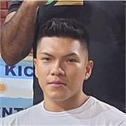 Soy un apasionado del deporte, que junto a mi cualidades y mi experiencia tanto en golpeo y lucha puedo ayudar a mejorar la confianza a muchos, Tengo 3 años de experiencia en enseñanza deportiva
