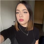 No soy profesora, busco ejercer como canguro, no tengo experiencia pero soy muy dedicada