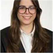 Soy Luana, una chica con una gran vocación y experiencia en la docencia, dando aula a alumnos de la primaria, ESO y Bachillerato