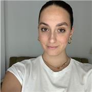 Profesora de matemáticas, lengua y biología para niños de primaria y la ESO en Alcalá de Henares, Madrid, con posibilidad de dar las clases on-line.
