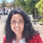 Profesora de apoyo escolar especializada para dar clases de apoyo a niños y niñas de forma presencial