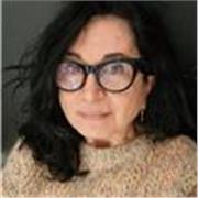 Cerchi un insegnate con cui studiare online senza annoiarti?
Sono la persona che fa per te!
Amo trasmettere il piacere di studiare