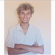 Profesor apasionado por las humanidades y el crecimiento personal y colectivo. 