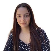 Laureata in Lettere curriculum Storico offre lezioni online