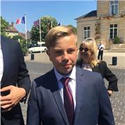 Élève en 1ère générale, pratiquant des options de mathématiques requises pour les grandes école d’ingénieurs cherchant à donner des cours à des élèves de première ou niveau inférieur