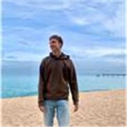 Estudiante de 3ro de ingenieria industrial para matemáticas, física e inglés (B2)