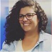 Soy una persona con una mente flexible y creativa. Tengo la capacidad de adaptarme a diferentes situaciones de enseñanza y de abordar los desafíos educativos con creatividad. La formación en psicología me brinda una comprensión profunda de la mente humana