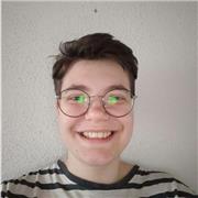 Native English tutor offering remote, private English lessons to individuals aged 13-18.