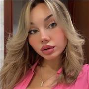 Sono Ren, ho 20 anni e sono diplomata al liceo linguistico con il massimo dei voti. Ho una grande predisposizione al contatto sociale, mi piace stimolare e invogliare le persone a dare il massimo delle loro potenzialità, far riscoprire passioni e talenti