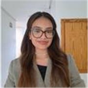 Profesora auxiliar de inglés con 1 año de experiencia. Doy clases particulares dinámicas y con planes individuales.