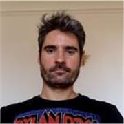 Buongiorno, mi chiamo Julien, sono francese, ho 37 anni, vivo a Palermo. Sto cercando alunni interessati per il francese.