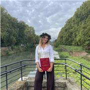 Ciao! Mi chiamo Francesca, laureata in Biologia, e sono disponibile per aiutarti con i tuoi compiti!