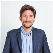 Anciens d'Emlyon & CentraleSupélec - je cherche à créer mon entreprise après 4 ans de conseil en strat. J'enseigne en parallèle