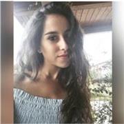 Universitaria al terzo anno di Chimica e tecnologie farmaceutiche impartisce lezioni di chimica, fisica e matematica