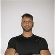 Personal trainer offre lezioni private one-to-one finalizzate al benessere fisico, con obiettivi estetici o prestativi