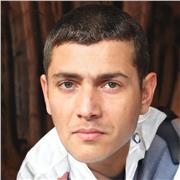 Professeur de français langue étrangère (FLE) expérimentée à Tourcoing, passionnée par l'accompagnement des étudiants vers la maîtrise du français et la découverte de la culture française.