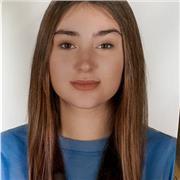 Soy estudiante de 1.º de bachillerato y me defiendo muy bien en matemáticas. Puedo ayudar a alumnos de primaria.